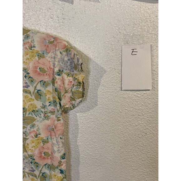 Passports Pier 1 Top Womens Sz M Floral Button Down Shirt Rare VTG - Picture 5 of 5